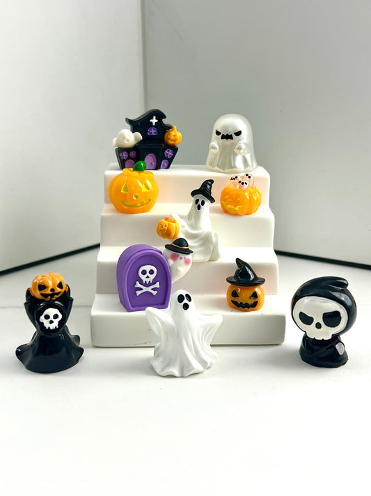 Halloween charm