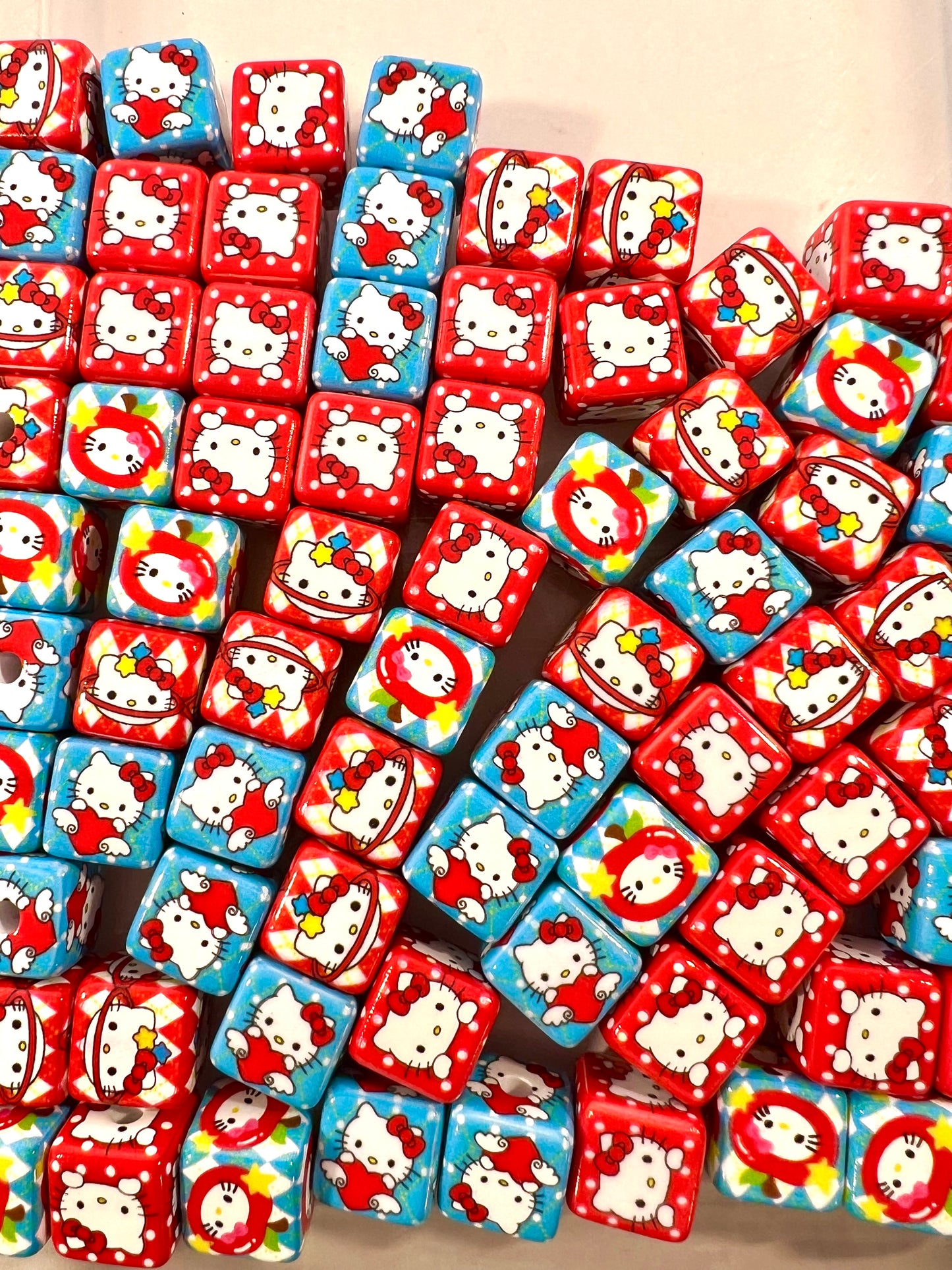 Hk cube